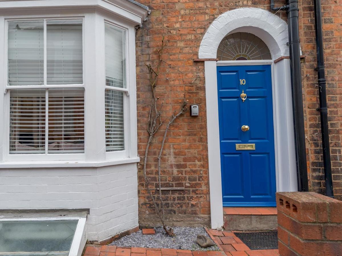 Pass The Keys 3 Storey Townhouse Shrewsbury Luaran gambar
